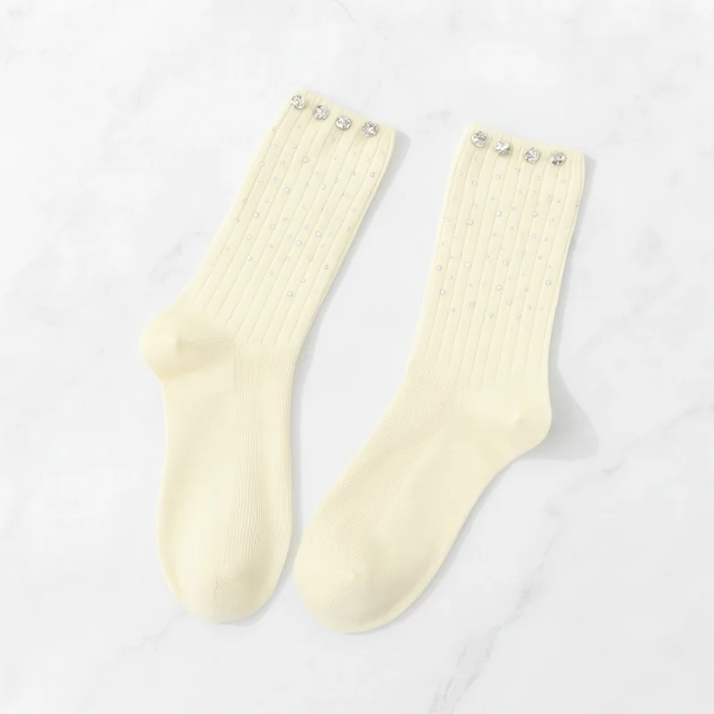 sosete-fashion-cu-strasuri-albe-amstyle