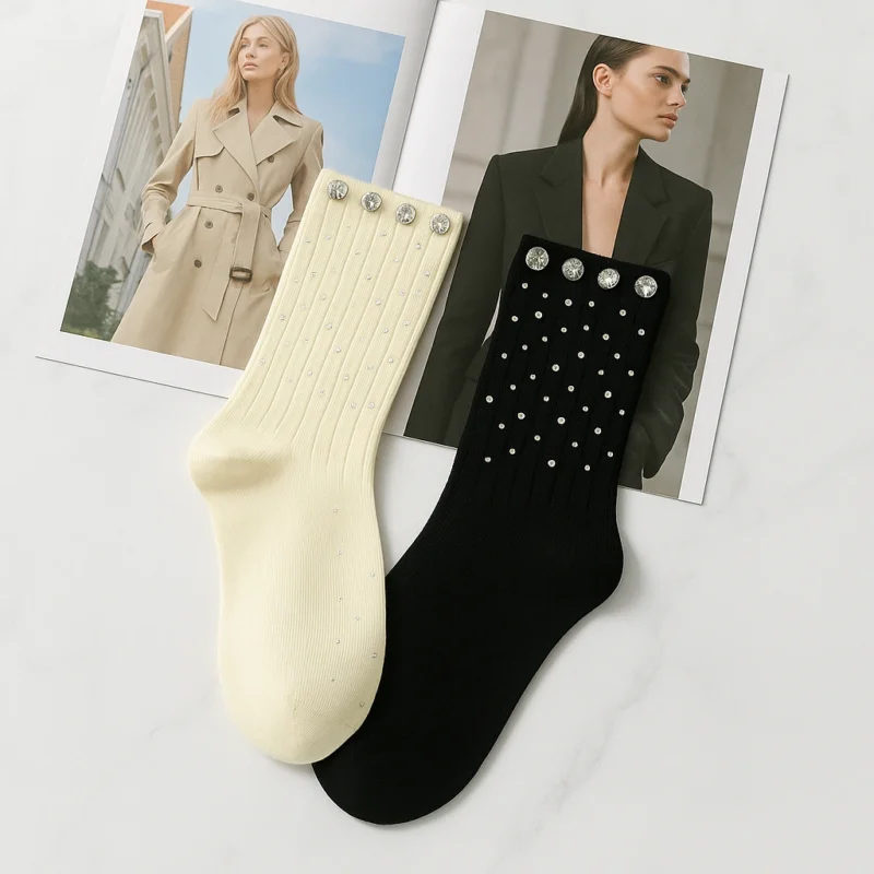 sosete-fashion-cu-strasuri-amstyle